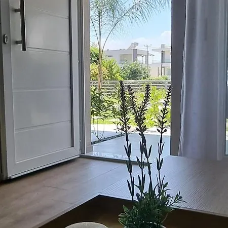 Zen Sea Danai B Апартаменты